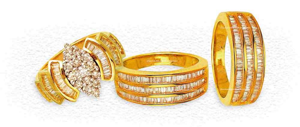 3 Gold rings with Diamond, Product Photography
