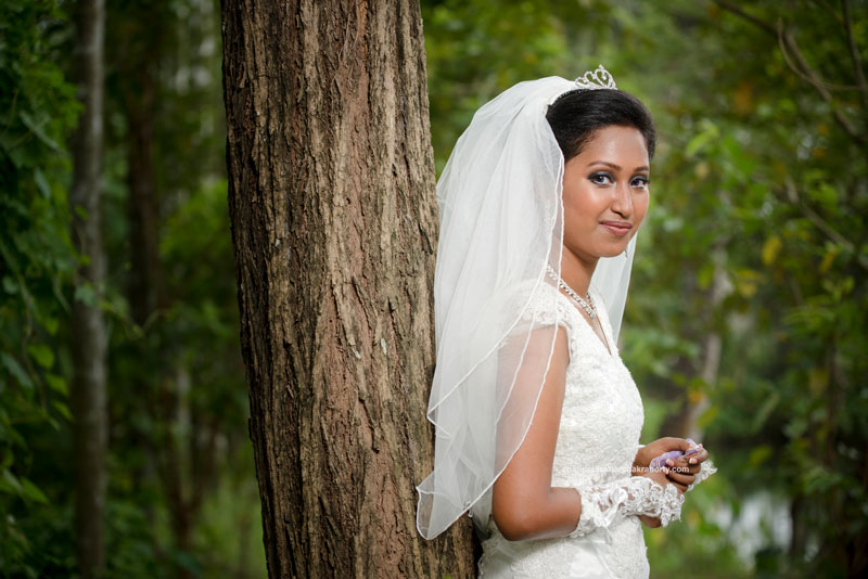 Outdoor photoshoot of Christian Bride Before wedding video