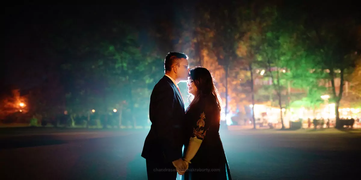 Beautiful backlight photoshoot of wedding couple
